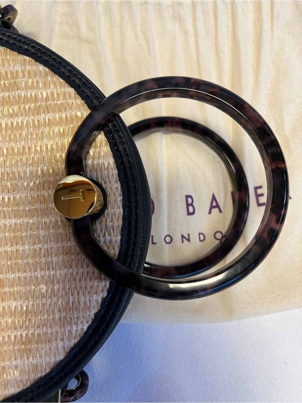 Ted Baker NWOT Straw Leather Crossbody Bag Resin Handle Dust Bag - Picture 4 of 6